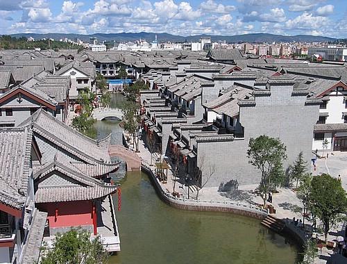 滚动的圆球无敌版